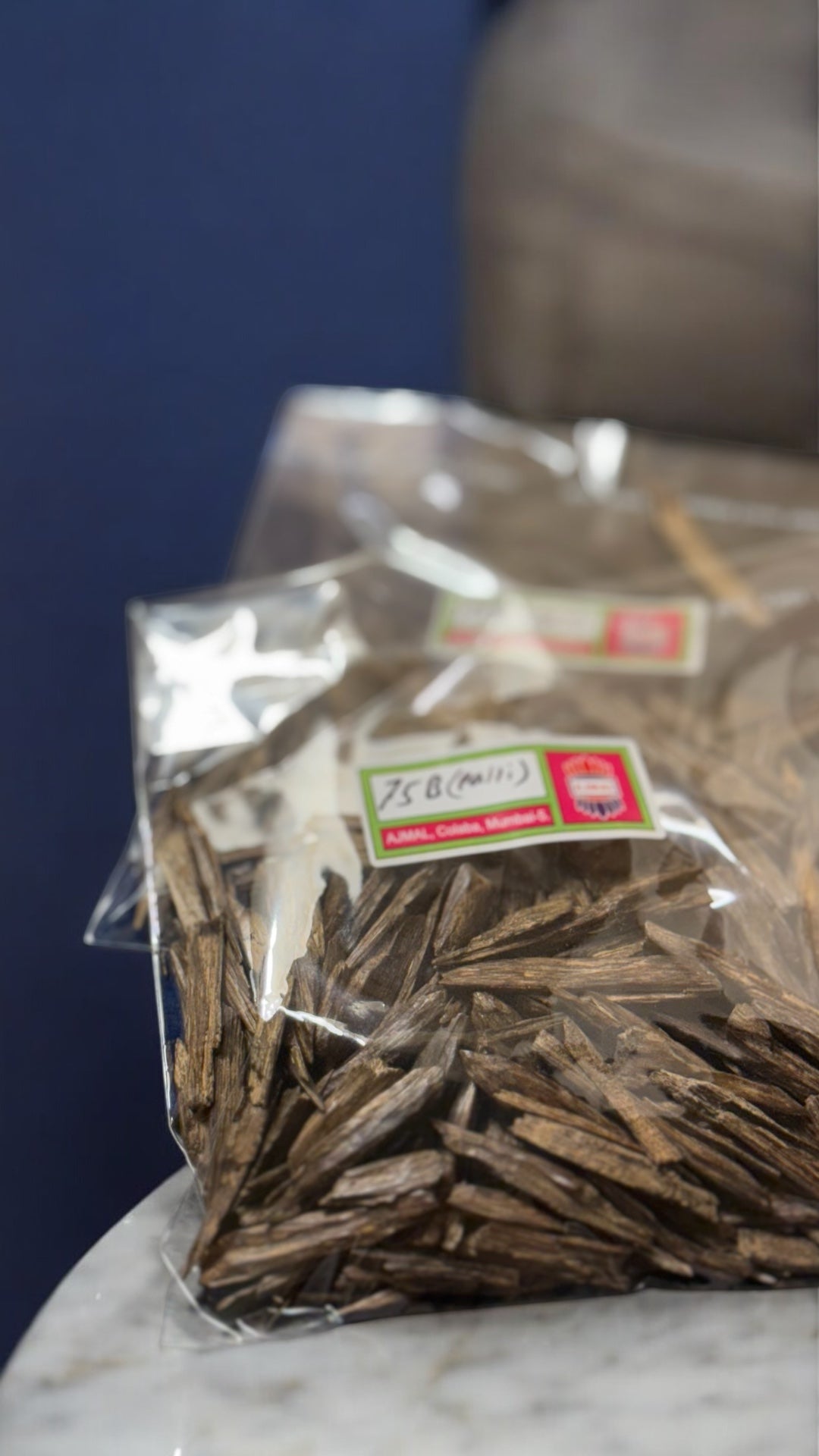 - عود خشب مميز 75(B)